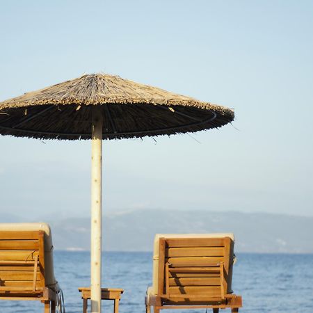 Appartamento Parakladi Seaside Retreat Lefkimmi  Esterno foto