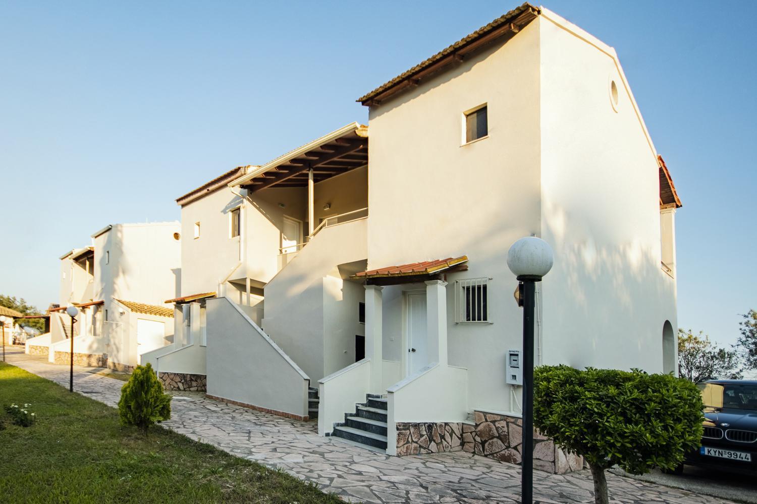Appartamento Parakladi Seaside Retreat Lefkimmi  Esterno foto